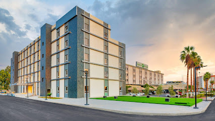 Holiday Inn Tabuk, an IHG Hotel - Tabuk - +966 14 422 1212
