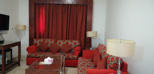 قصر تبوك اجنحه فندقيه - Tabuk - +966 14 424 3746