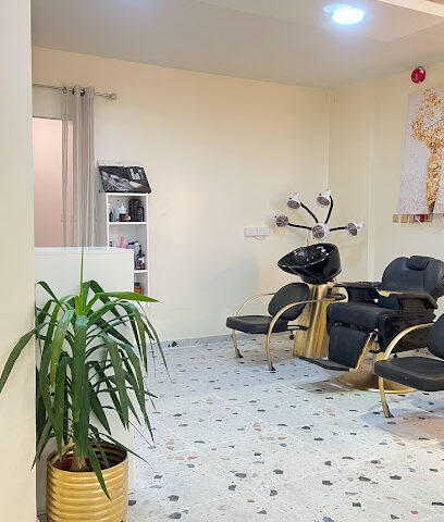 مركز سبتمبر للتزيين النسائي - Sakaka - +966 50 172 2775