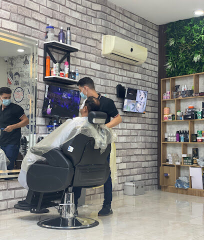 صالون عمر للحلاقة - Yanbu - +966 56 079 5231