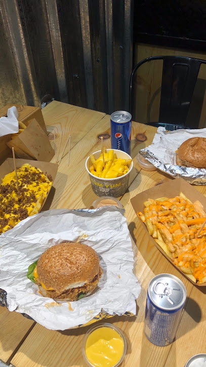 برقر ٦٦ Burger 66 - Saudi Arabia|Al Qurayyat 77453|Al Hamidiyyah|King Khalid Rd
