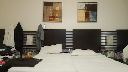 Room - Mecca -