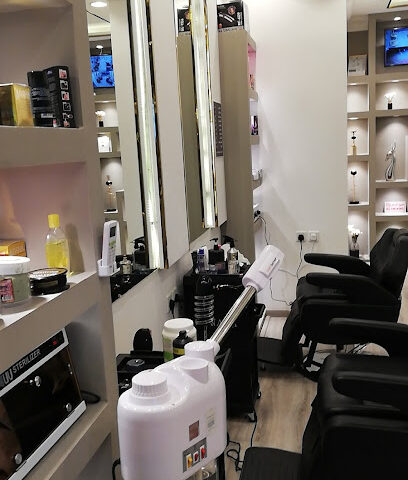 صالون المربع الذهبي AG SQUARE - Yanbu - +966 56 034 6373